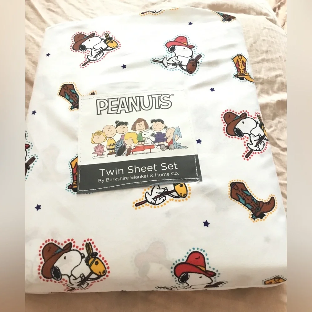 Berkshire Blanket and Home Polyester Twin Size Snoopy Peanuts Sheet Set …